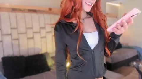 Snapshot of foxxxypink chatting on June 2026 08:19:01 PM fox with 3 xs online show from June 2026 08:19:01 PM