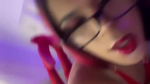Snapshot of foxxy_angel chatting on May 2026 08:06:02 PM Santi online show from May 2026 08:06:02 PM