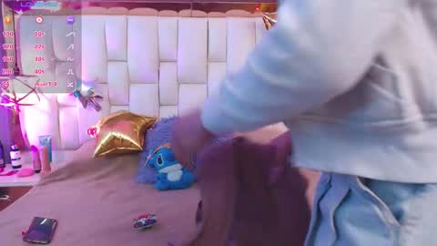 Foxxy  online show from November 2025 01:01:02 PM