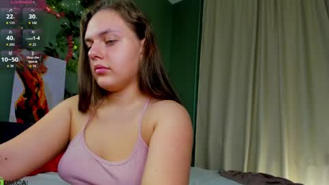 Snapshot of foxy__vibe chatting on April 2026 04:37:02 AM April online show from April 2026 04:37:02 AM