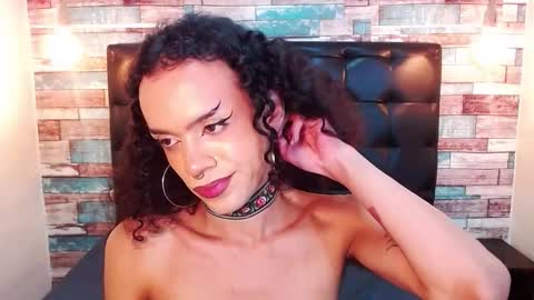 Ella online show from December 2025 04:15:01 PM