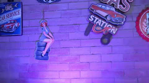 Miss Evans online show from March 2026 06:11:01 PM