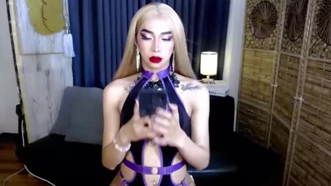 foxy_goddess online show from February 2026 05:00:02 PM