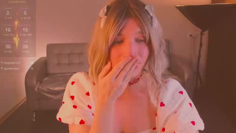 Sue online show from February 2025 11:44:01 PM