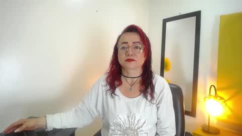 Snapshot of foxy_miilf chatting on September 2025 01:49:01 PM Foxy miilf online show from September 2025 01:49:01 PM