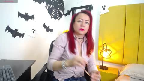 Snapshot of foxy_miilf chatting on October 2025 12:49:02 PM Foxy miilf online show from October 2025 12:49:02 PM