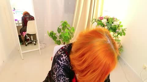 Lola online show from April 2026 06:08:01 AM