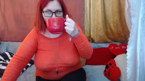 Snapshot of foxydesiree chatting on May 2026 05:57:02 AM foxydesiree online show from May 2026 05:57:02 AM