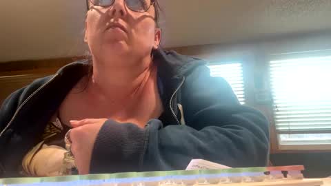 foxyladysback923 online show from February 2025 03:04:01 PM