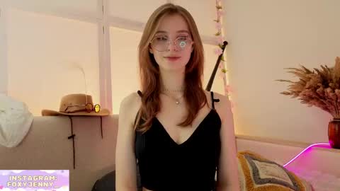 Snapshot of foxysecret_ chatting on June 2026 07:07:01 PM foxysecret_ online show from June 2026 07:07:01 PM