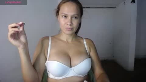 Dulce online show from June 2026 09:17:01 PM