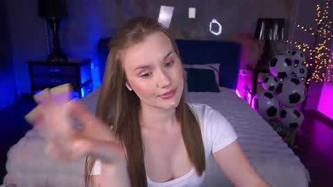 Kate online show from July 2026 03:38:02 PM