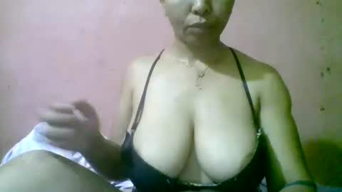 Snapshot of fracisca2204 chatting on March 2026 08:07:01 AM fracisca2204 online show from March 2026 08:07:01 AM