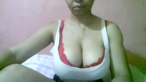 Snapshot of fracisca2204 chatting on March 2026 07:02:01 AM fracisca2204 online show from March 2026 07:02:01 AM