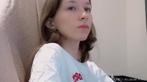 Snapshot of fran_bow chatting on December 2024 12:27:02 PM fran_bow online show from December 2024 12:27:02 PM