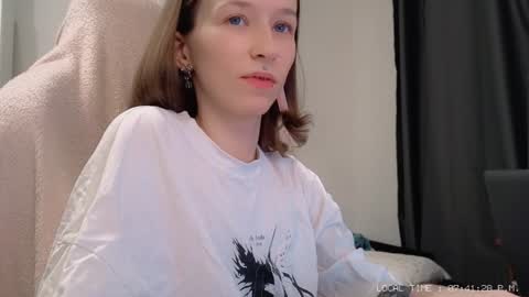 Snapshot of fran_bow chatting on December 2024 04:40:02 PM fran_bow online show from December 2024 04:40:02 PM