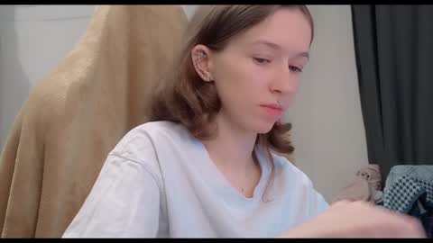 Snapshot of fran_bow chatting on January 2025 07:46:02 AM fran_bow online show from January 2025 07:46:02 AM