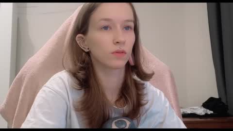 Snapshot of fran_bow chatting on February 2025 12:18:01 AM fran_bow online show from February 2025 12:18:01 AM