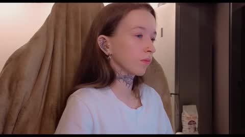 Snapshot of fran_bow chatting on November 2025 06:32:01 PM fran_bow online show from November 2025 06:32:01 PM