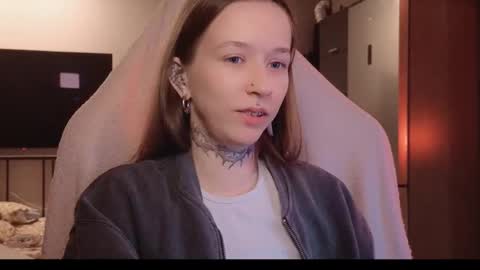 Snapshot of fran_bow chatting on February 2026 08:07:02 PM fran_bow online show from February 2026 08:07:02 PM