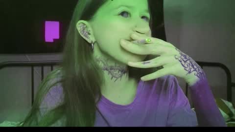 Snapshot of fran_bow chatting on March 2026 09:42:02 PM fran_bow online show from March 2026 09:42:02 PM