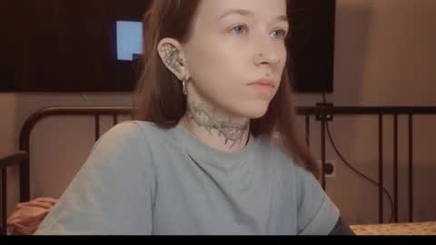 Snapshot of fran_bow chatting on March 2026 01:48:02 PM fran_bow online show from March 2026 01:48:02 PM