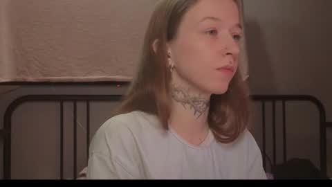 Snapshot of fran_bow chatting on March 2026 04:32:02 PM fran_bow online show from March 2026 04:32:02 PM