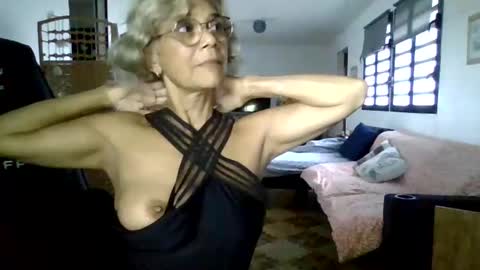 francelune online show from January 2025 02:00:02 PM