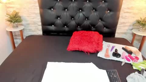          online show from May 2026 02:53:01 AM