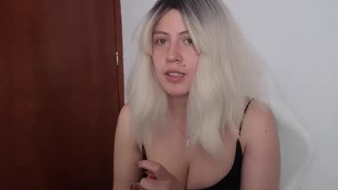 Snapshot of francescaasmith chatting on June 2026 06:07:02 PM Francesca online show from June 2026 06:07:02 PM
