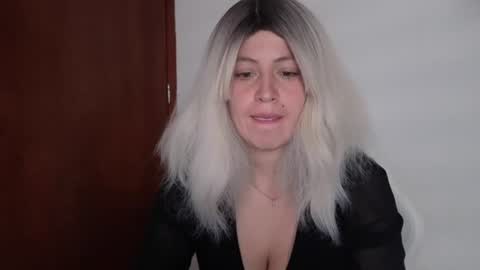 Francesca online show from July 2026 09:43:01 PM