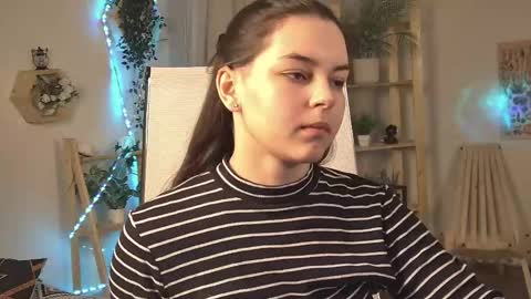 Snapshot of francescacavaliere chatting on May 2026 06:19:02 AM Francesca online show from May 2026 06:19:02 AM