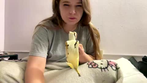 francescafey online show from September 2025 08:15:02 AM