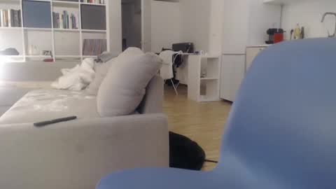 Snapshot of francescosal chatting on October 2025 04:39:01 PM francescosal online show from October 2025 04:39:01 PM