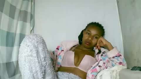 francilla online show from October 2025 07:00:01 PM