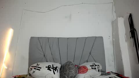 francihot4 online show from February 2026 03:23:02 AM