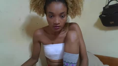 Francinoli online show from April 2026 06:30:02 PM