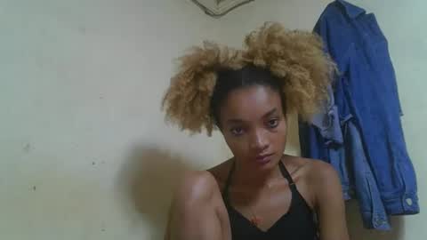 Francinoli online show from April 2026 06:52:01 PM