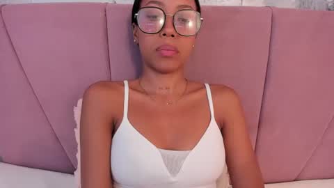 Snapshot of francis_leams chatting on July 2026 10:26:01 PM Laura online show from July 2026 10:26:01 PM