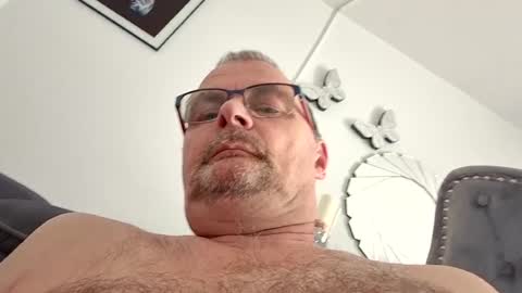 Snapshot of franciscomalin chatting on June 2026 05:48:01 PM franciscomalin online show from June 2026 05:48:01 PM