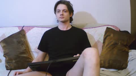 Snapshot of francisgray chatting on April 2026 04:26:02 PM Frank online show from April 2026 04:26:02 PM