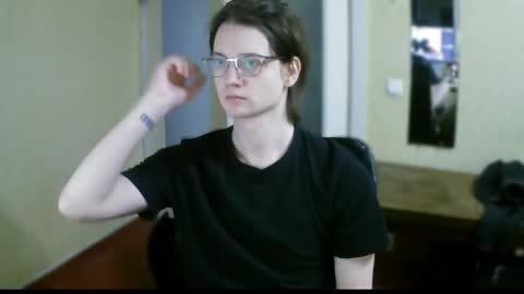Snapshot of francisgray chatting on May 2026 07:52:01 PM Frank online show from May 2026 07:52:01 PM