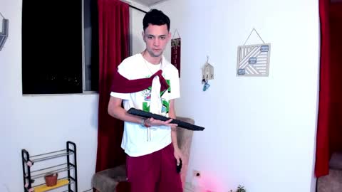 Snapshot of franco_taylor chatting on April 2026 04:35:01 AM Franco taylor online show from April 2026 04:35:01 AM