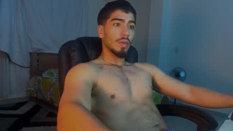 Snapshot of francobanderas1 chatting on March 2026 12:09:01 PM FRANCO online show from March 2026 12:09:01 PM