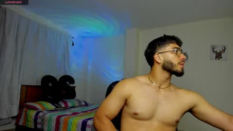 Snapshot of francobanderas1 chatting on May 2026 05:43:01 PM FRANCO online show from May 2026 05:43:01 PM
