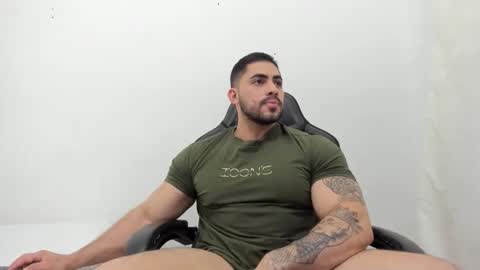 frank_foxx1 online show from February 2026 01:47:02 AM