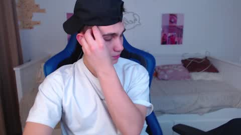 Frank online show from January 2025 04:31:02 AM