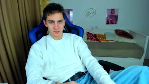 Frank online show from November 2025 04:45:02 AM