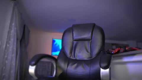 Frank Farrell. Hey remember to give me a thumbs up Ty online show from September 2025 04:26:01 AM