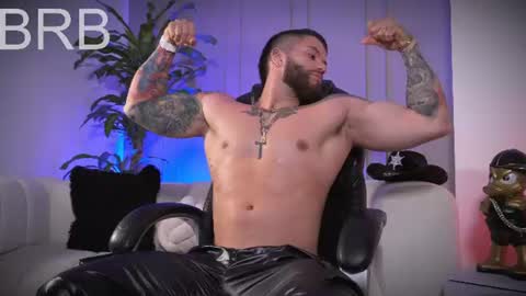 Frank Farrell. Hey remember to give me a thumbs up Ty online show from June 2026 05:43:02 PM